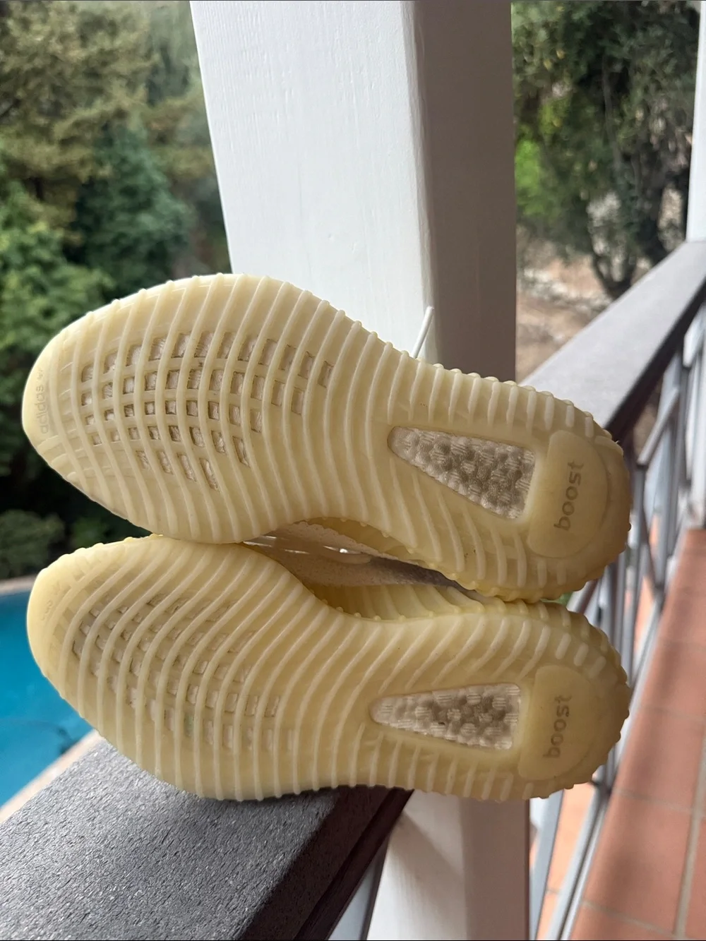 Adidas Yeezy Boost 350 V2 sneakers Size 5